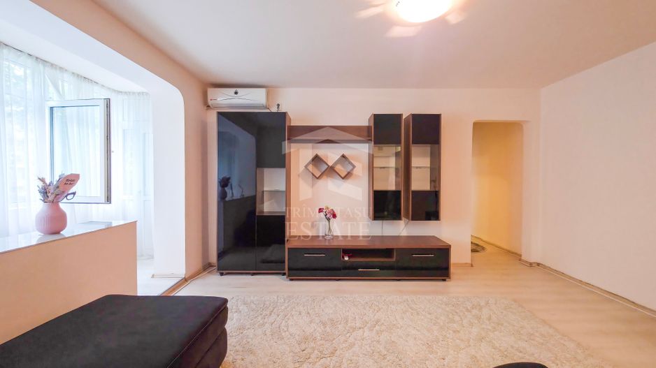 Apartament spațios de 3 camere cu loc de parcare inclus - Poză 2