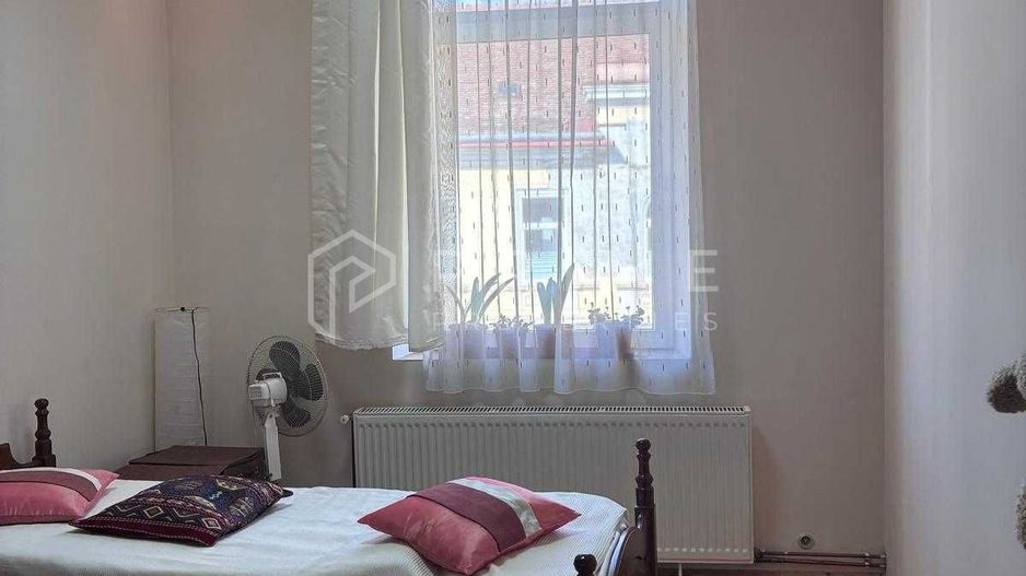 Apartament 3 camere, 80 mp, Ultracentral – Etaj 1, Tavan Înalt (3,9 m) - Poză 4