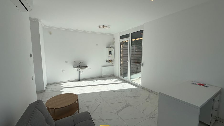 De vanzare apartament 3 camere ARED AFI - Poză 8