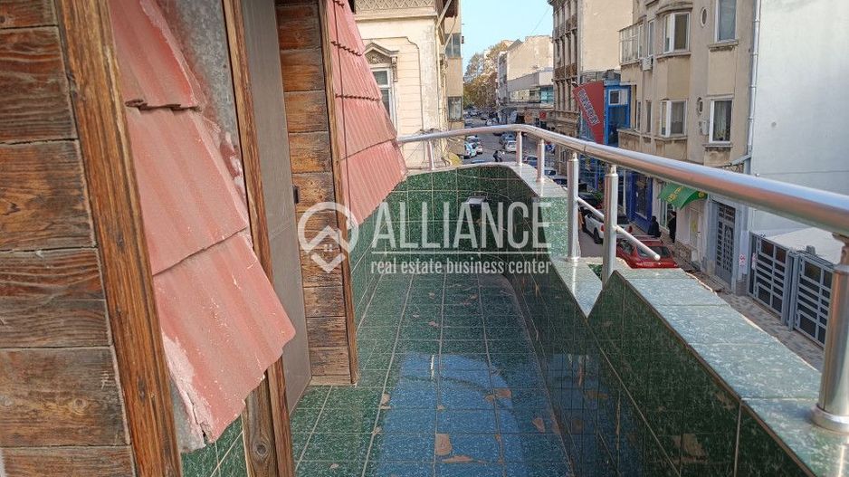 CENTRU PIATA UNIRII(COD03) - Birou cu terasa si grup sanitar propriu ! - Poză 17