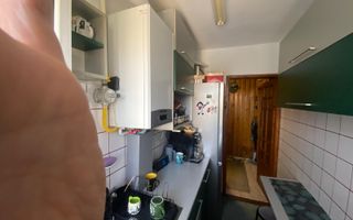 Apartamnt 3 camere Sagului cu centrala - Poză 18