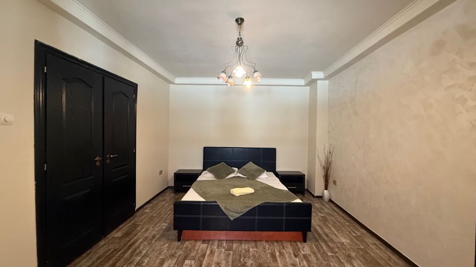 Ultracentral Republicii Piata Sfatului 3 Camere Centrul Istoric Brasov - Poză 3