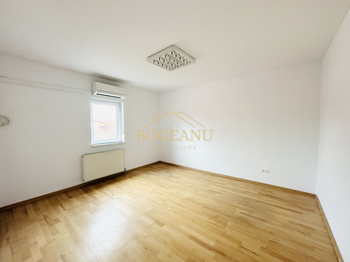 BG138-Casa individuala cu spatiu birouri,311 mp,Teren 500 mp - Poză 4