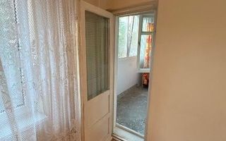 Apartament vânzare  zona de trafic  important , hipermarketuri, școala. - Poză 4