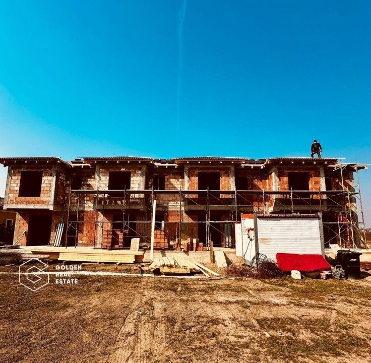 Casă insiruită cu 3 camere - Calea Urseni, Giroc - Poză 10