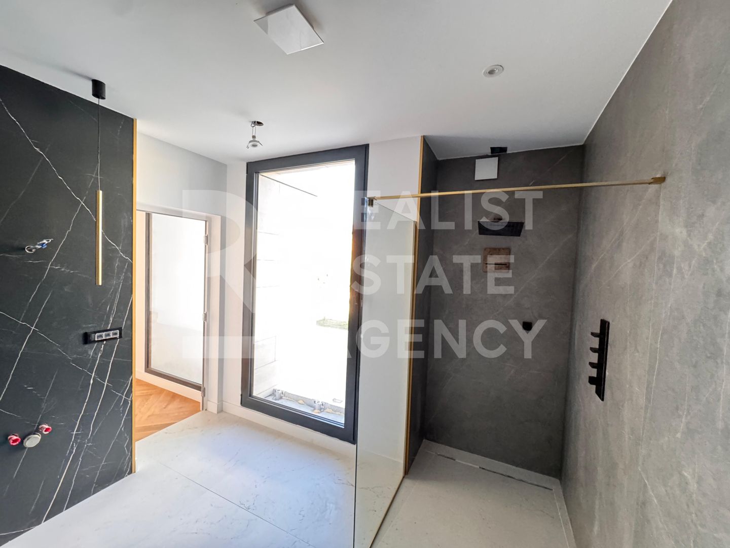 Vilă cu terasă in Nordul Capitalei - Poză 6