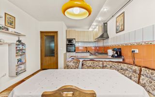 Vila S+P+2E+ M, garaj si spatiu comercial, Km4-5 - Poză 9