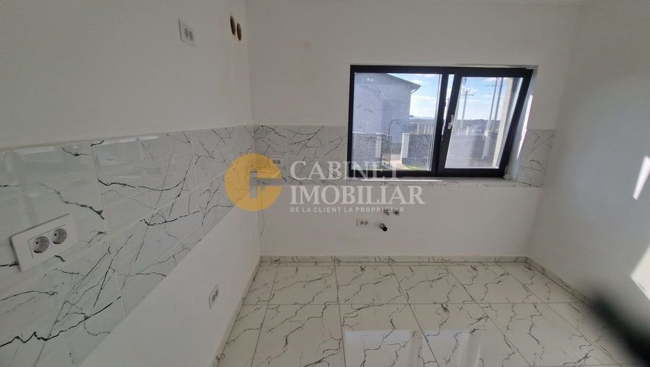 Vila Miroslava - langa Family Market - Asfalt - INTABULATA - Poză 8