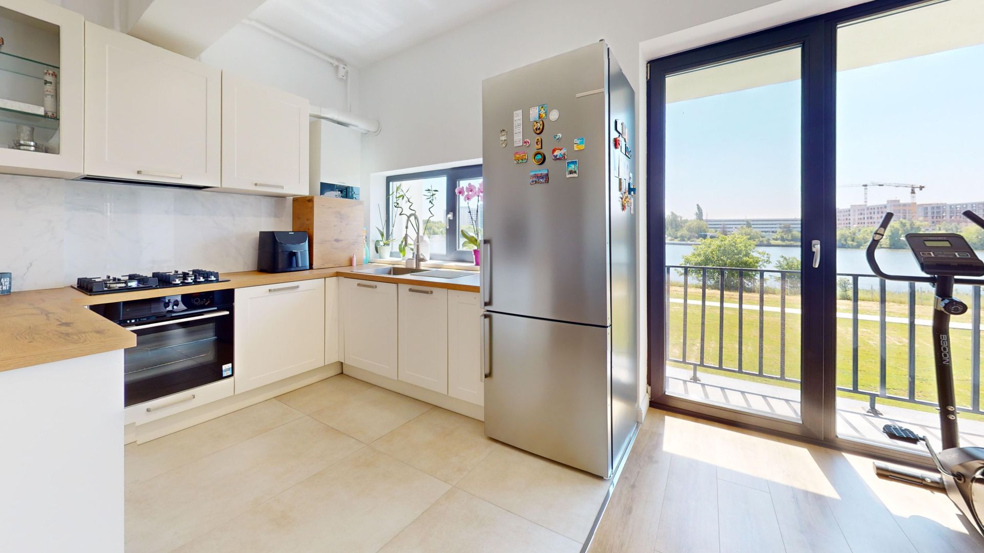 Apartament 3 Camere cu Vedere la Lac | Straulesti- Lake View Garden - Poză 15