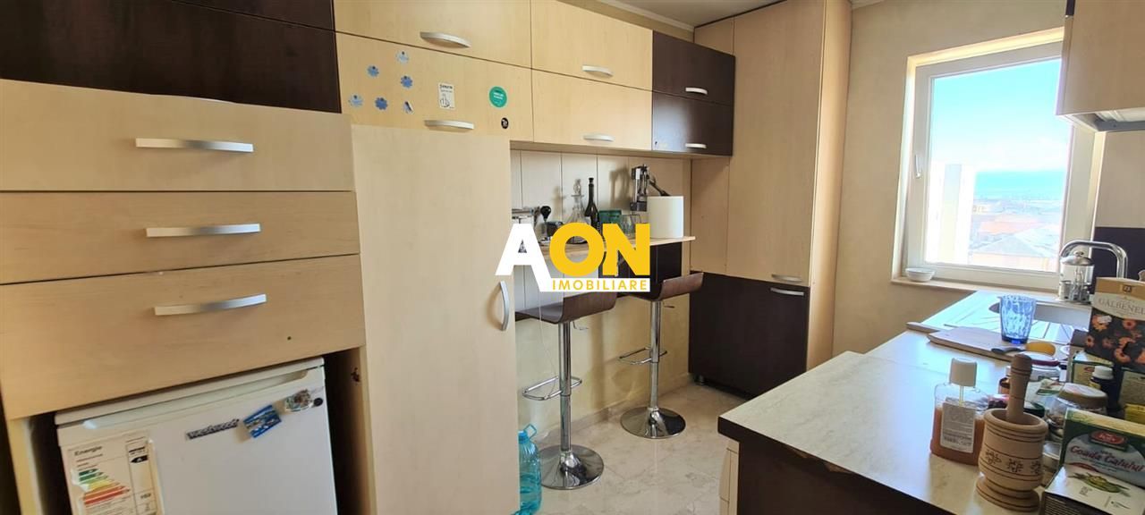 Apartament de Vanzare, 2 camere,  priveliste superba - Poză 8