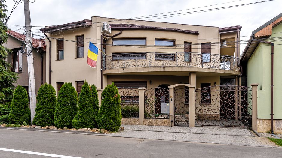 Vilă moderna în cartierul Funcționarilor - Poză 1