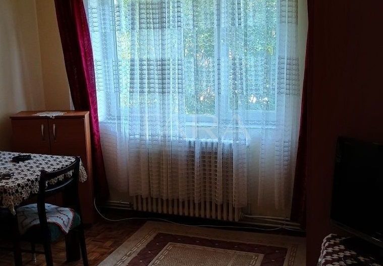 Vând Apartament 3 Camere în Cartierul Gruia, Zonă Liniștită - Poză 5