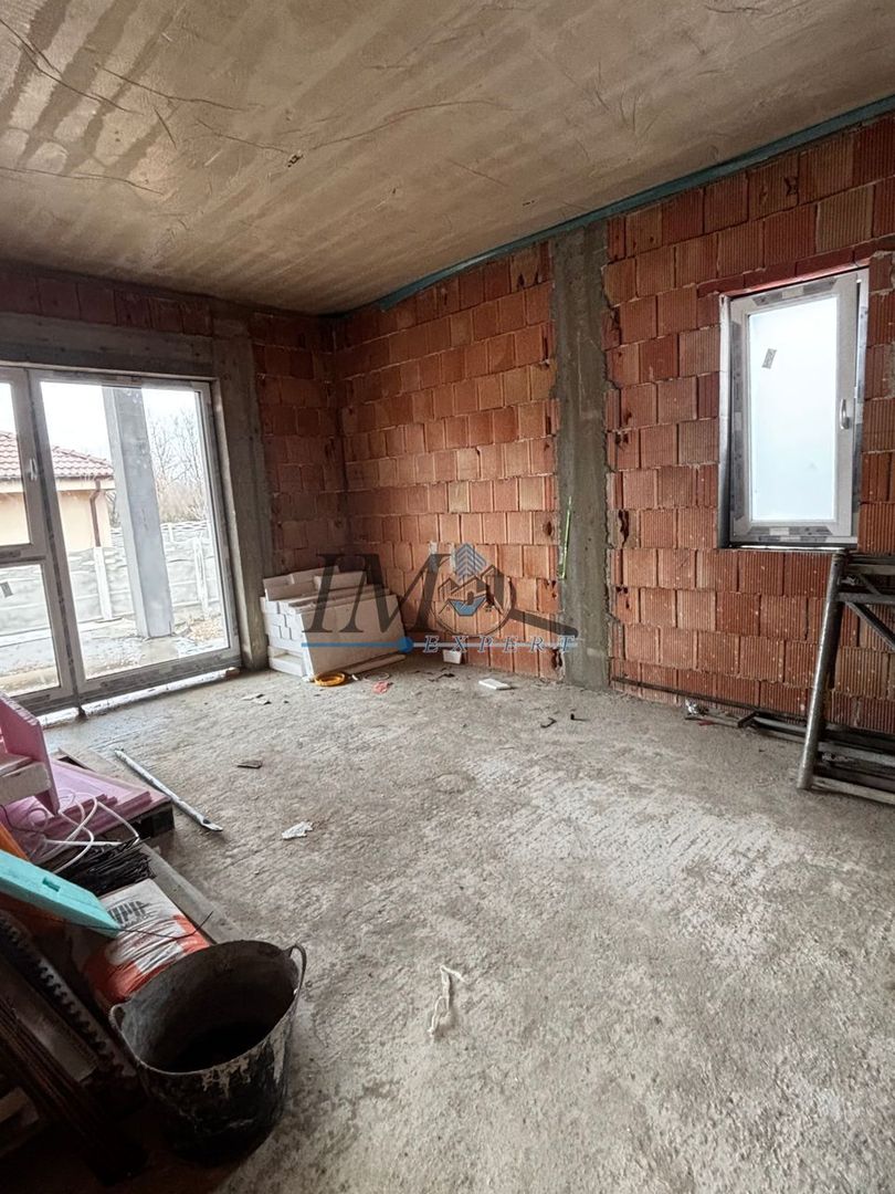 Casa de vanzare la rosu in zona Roica cartier Micesti Alba Iulia - Poză 2