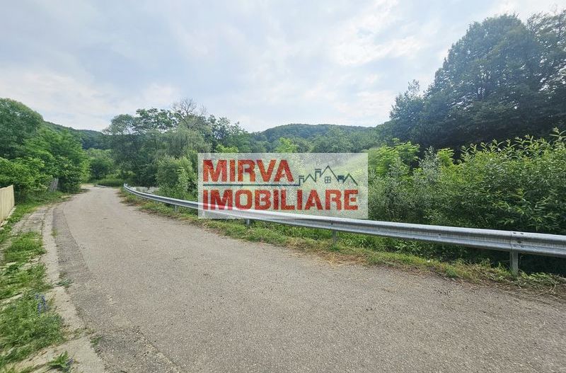 Teren intravilan lângă pădure – 1659 mp,  C.U. P+2E, Vărbilău - Poză 8