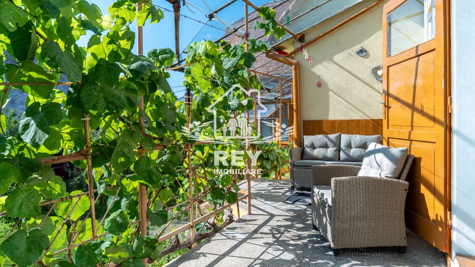 Se vinde casă single| 950 mp teren| Sibiu| Terezian|5min de Piața Mare - Poză 2