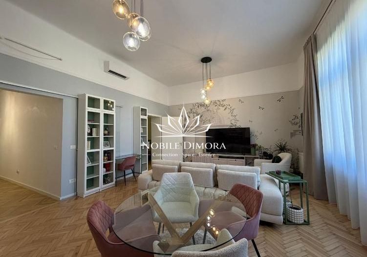 Apartament deosebit cu 3 camere - Central - potrivit pentru studenti - Poză 2