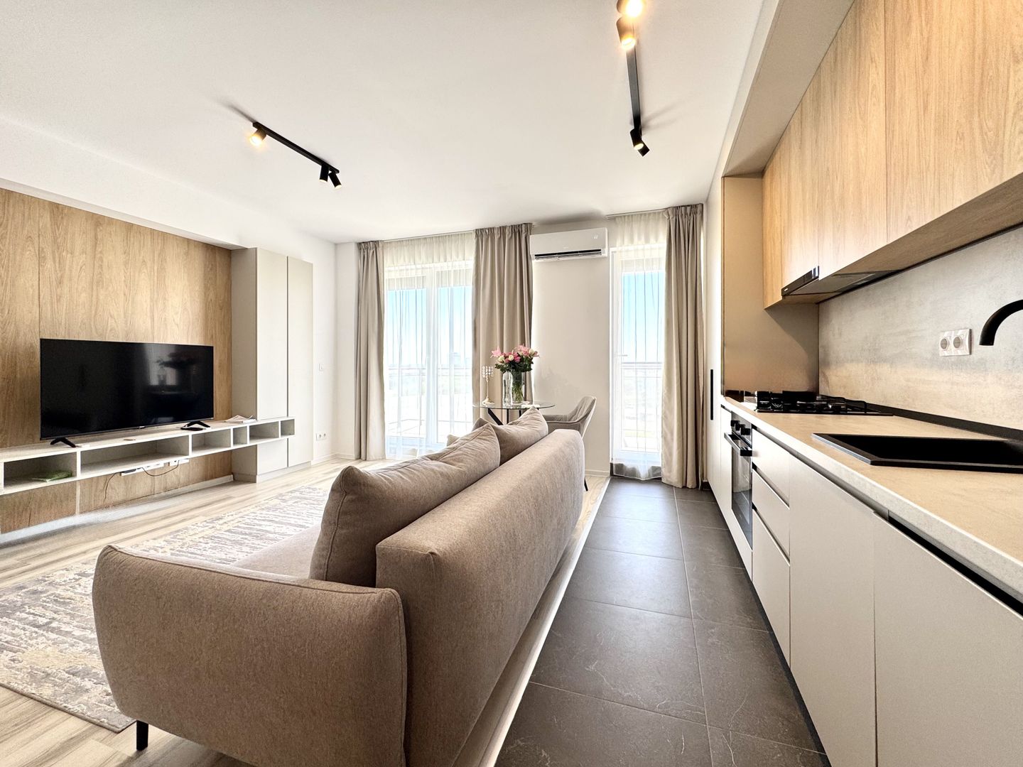 Eleganță la apus – apartament 3 camere, în zona Lipovei, lângă pădure - Poză 1