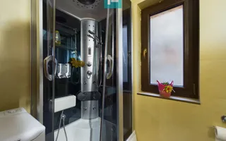 Vilă spațioasă cu 8 camere, Grădiște - Poză 14