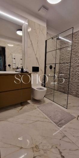 LUX !!! 3 Camere transformate in 2 , terasa de 46mp, mobilat si utilat complet, - Poză 7