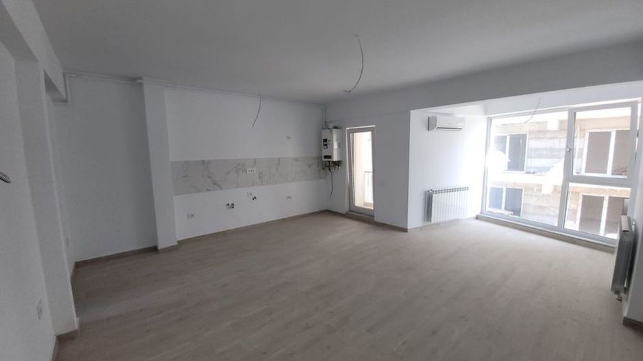 Apartament 2 camere-piscina cu pool bar Mamaia Nord - Poză 1