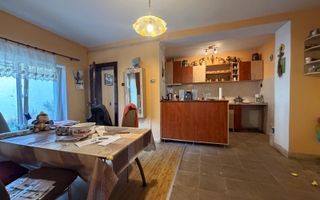 CASA DE VANZARE IN AVRIG – SPATIU GENEROS - Poză 9