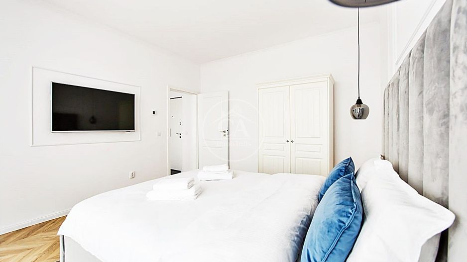 Apartament la casa, de inchiriat cu 2 camere in zona Centrala, Oradea - Poză 3