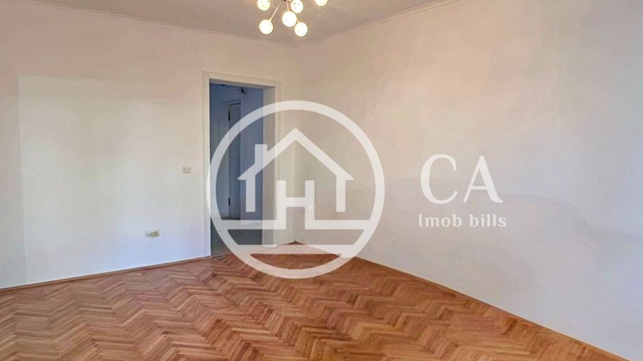 Apartament cu 3 camere de vânzare in cartierul Rogerius, Oradea - Poză 8