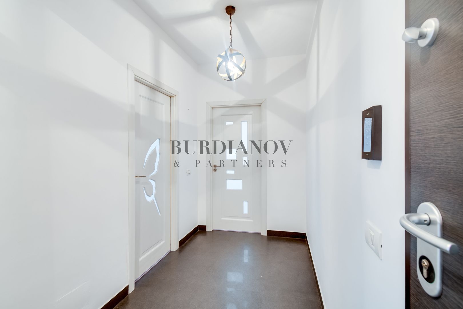 Apartament cu 2 camere de vânzare Exigent Plaza Faza 1 - Lujerului - Poză 9