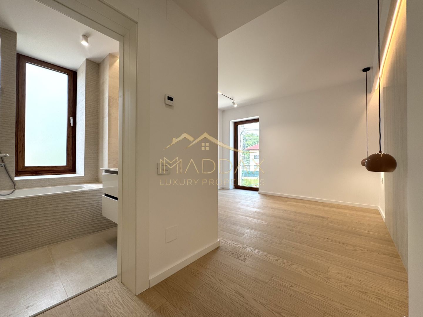 Vila cu 6 camere *575mp* / 12 locuri parcare // Pipera- Iancu Nicolae - Poză 23