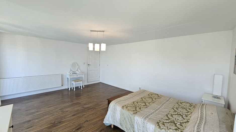 0 % comision, casa individuala 4 camere, 400 mp teren cartier Bulgaria - Poză 14