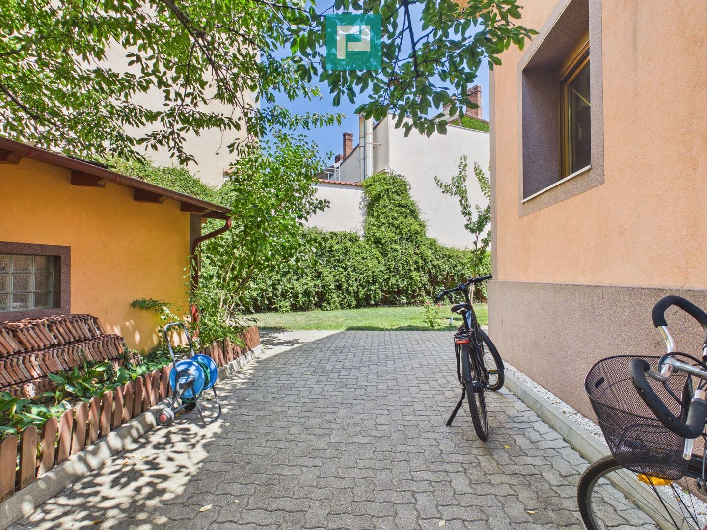 Casă ultracentrală cu 6 camere pentru investiții - Poză 28