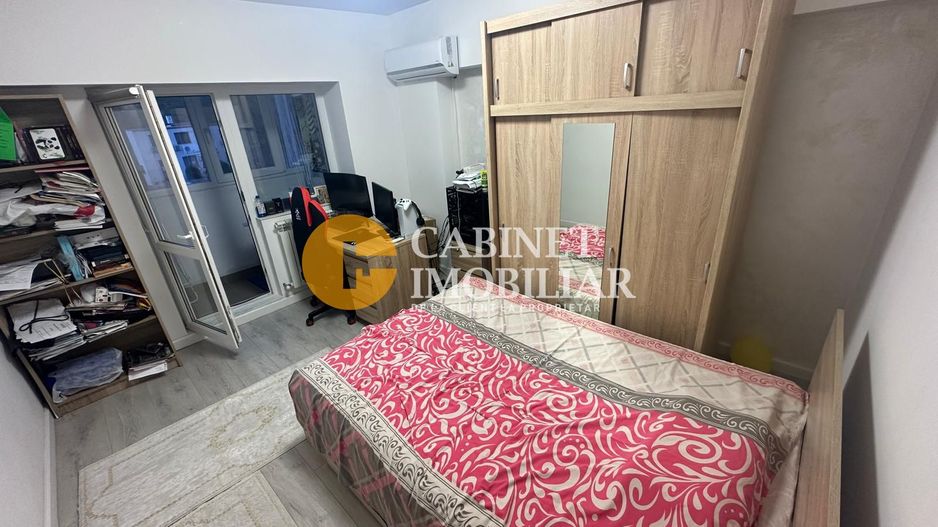 PACURARI - 4 CAMERE DECOMANDAT - ETAJUL 1 - LA BULEVARD - Poză 2