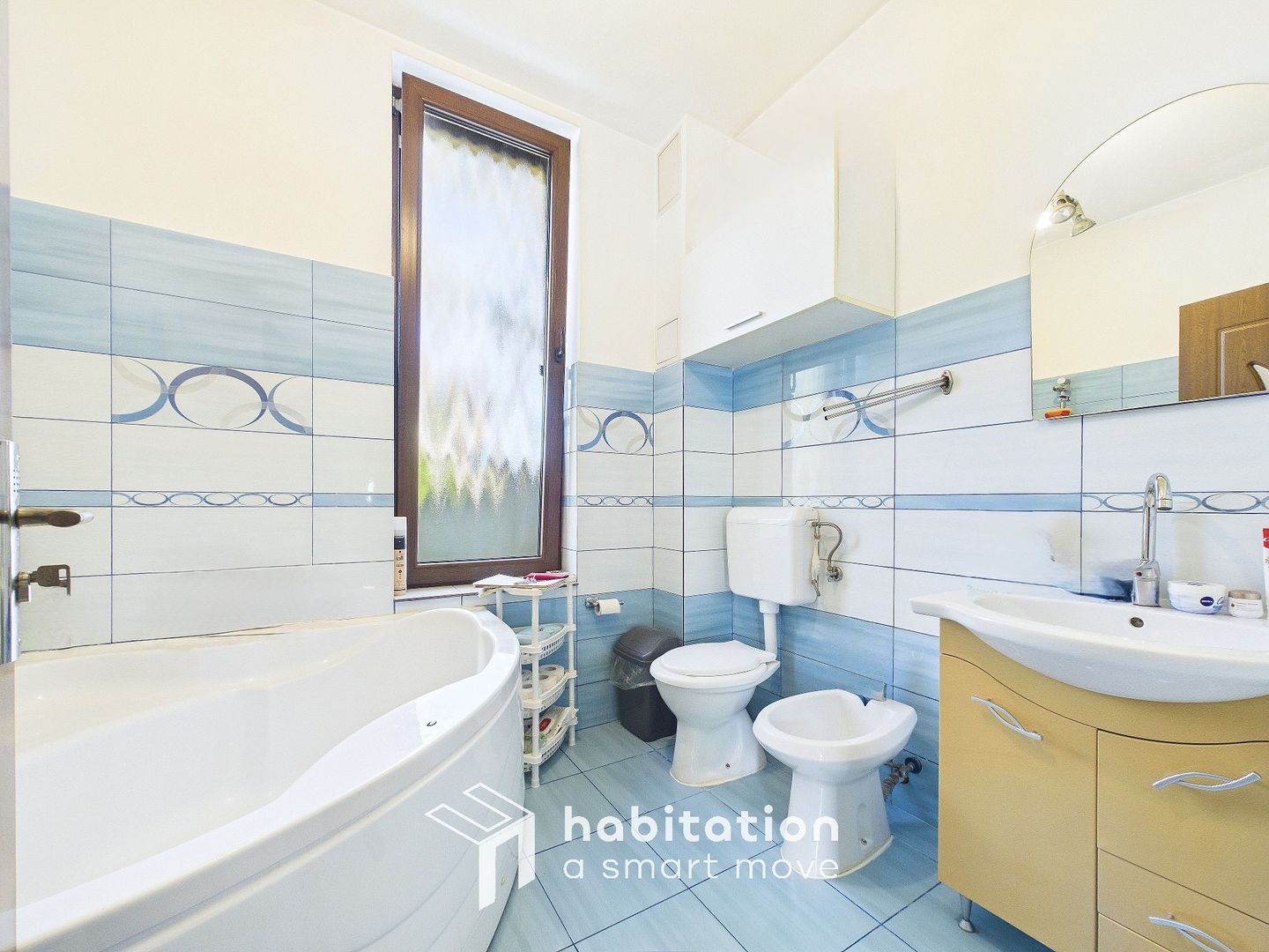 Casă individuală spațioasă și luminoasă cu garaj, în Mircea cel Bătrân - Poză 9