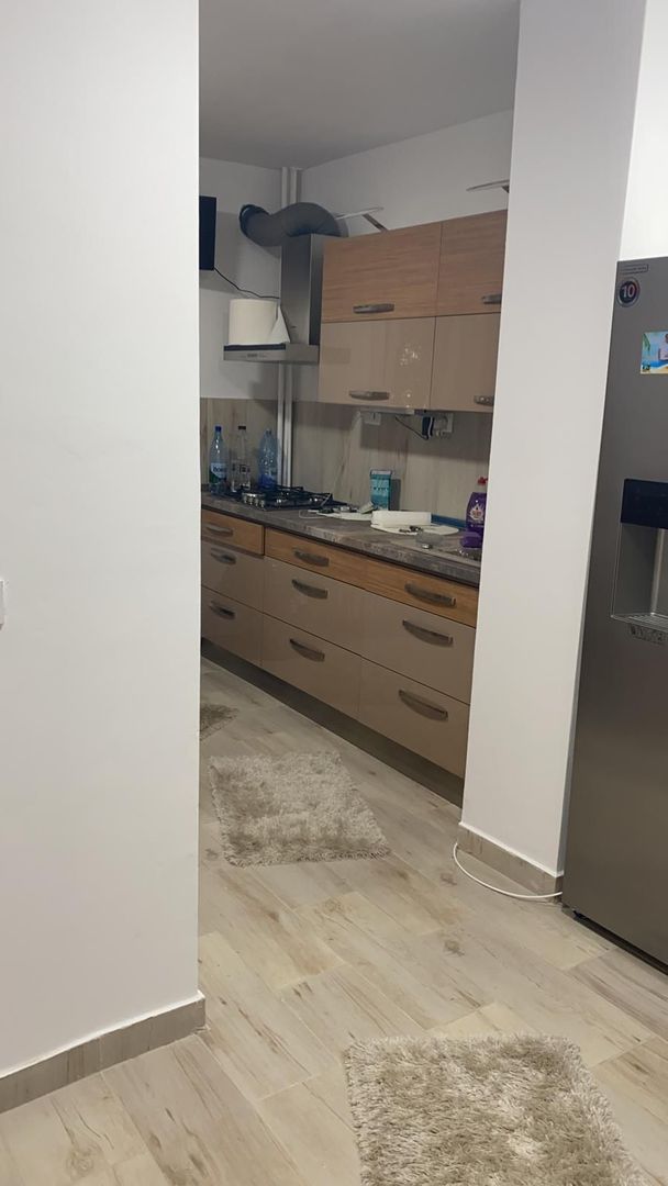 Inchiriez apartament cu 2 camere - Poză 4