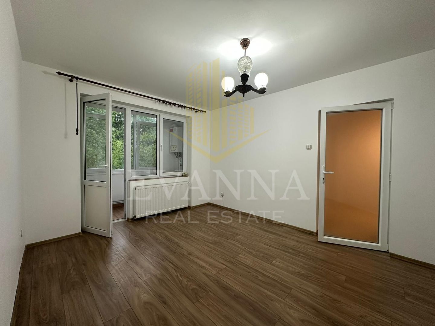 Ap. 2 camere de închiriat | etaj 2 | nemobilat | str. Victor Babeș - Poză 2