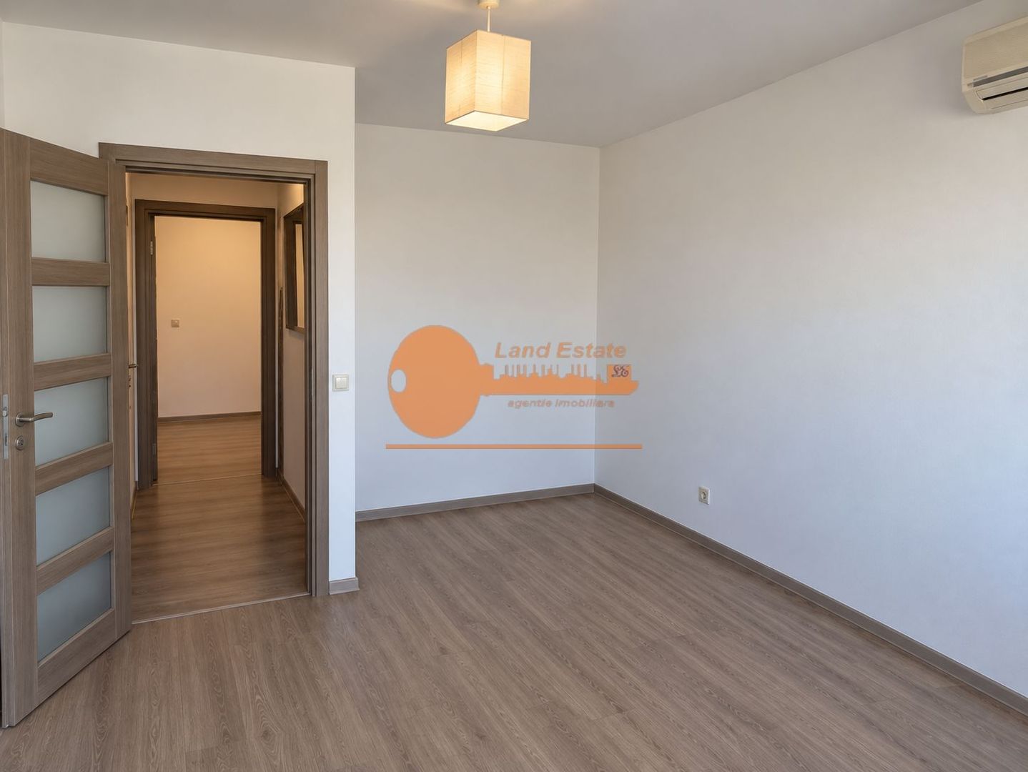 Apartament 2 camere Moșilor-Bloc Reabilitat - Poză 1