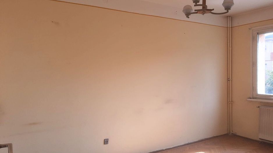 Apartament 2 camere 89000 EUR etaj intermediar foarte aproape de piata Astra - Poză 9