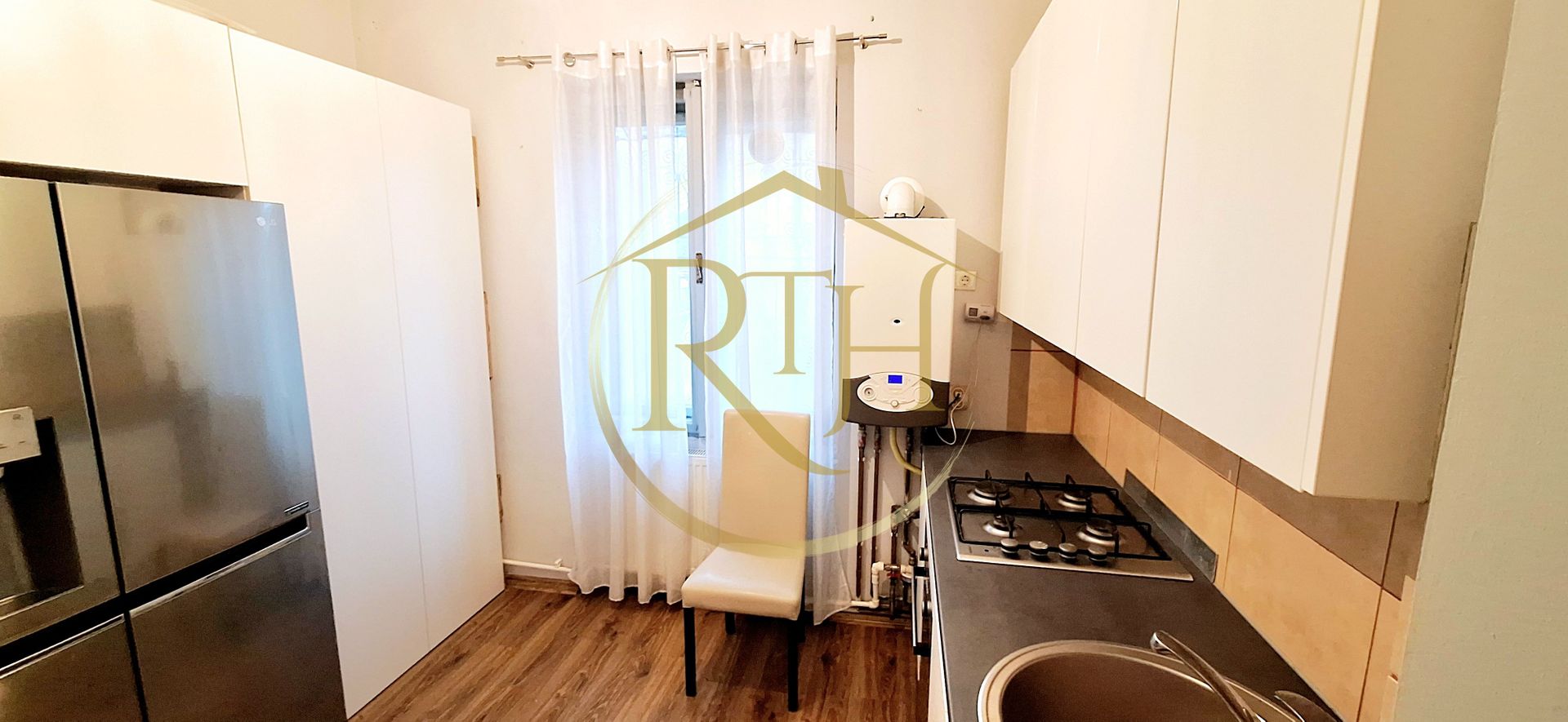 Oferim spre inchiriere, apartament cu 3 camere, spatios, aproape de Centru - Poză 6