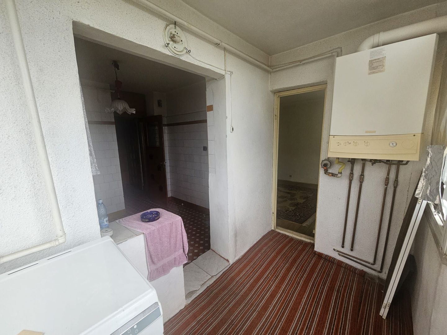 Apartament spațios 3 camere, 2 băi și 2 balcoane – Craiovei, Gh. Doja - Poză 15