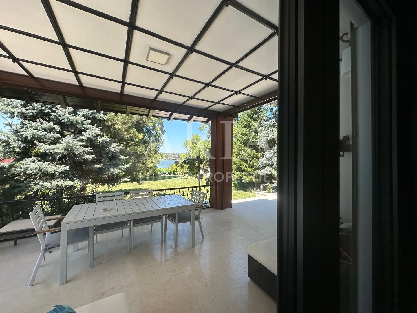 VILĂ INDIVIDUALA LAKEFRONT SNAGOV | POOL - Poză 12