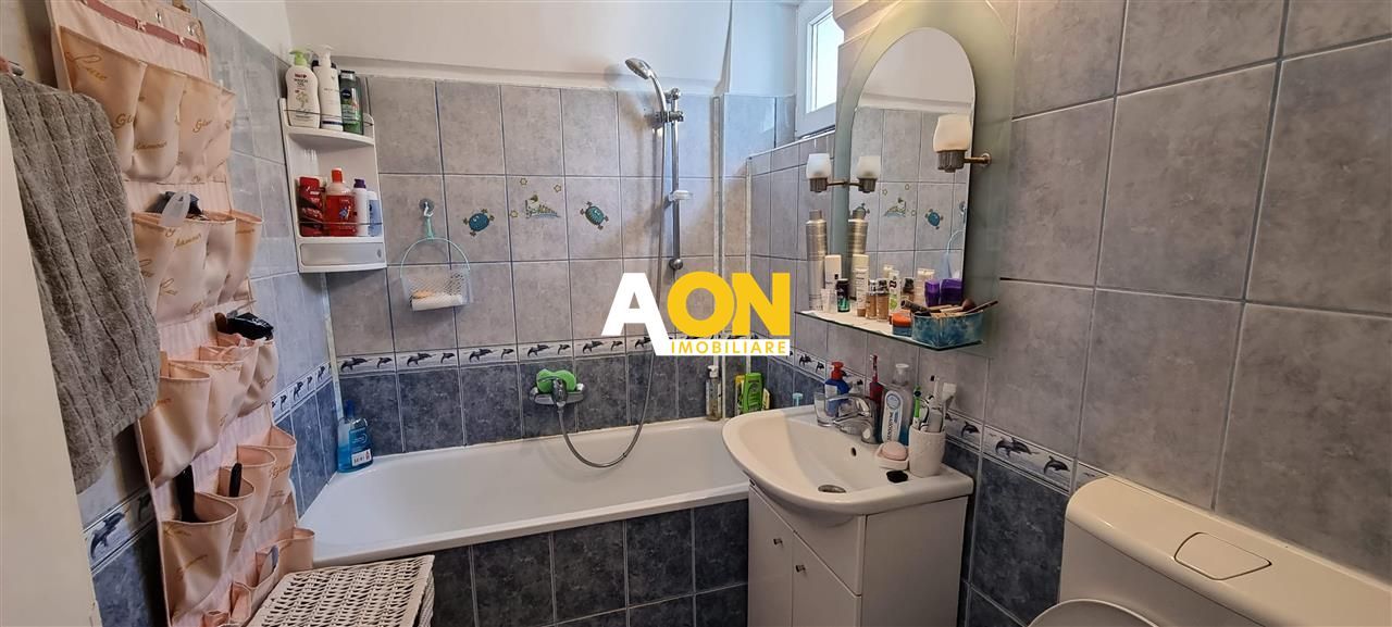 De vanzare apartament 3 camere Ampoi 1 - Poză 7