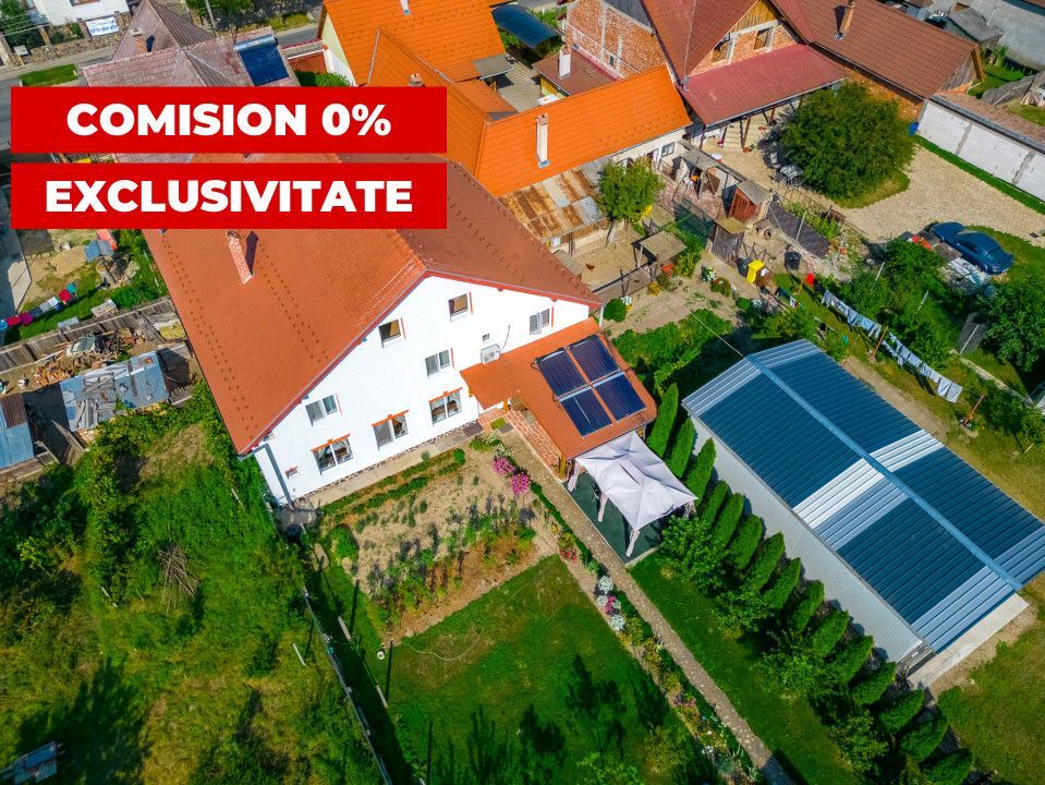 Casa + Pensiune deosebita - Orlat, Sibiu - Poză 1