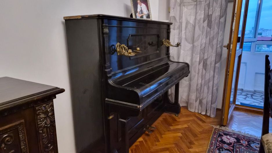 De vanzare Apartament 4 camere Stirbei Voda, ULTRACENTRAL - Poză 2
