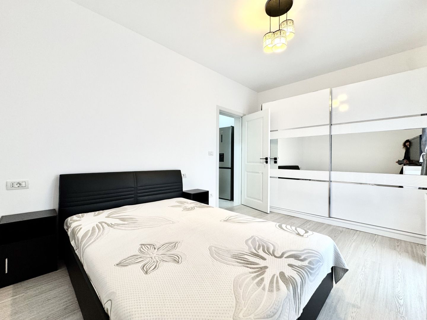 Luminos și modern: Apartament cu 3 camere în Braytim - Poză 19