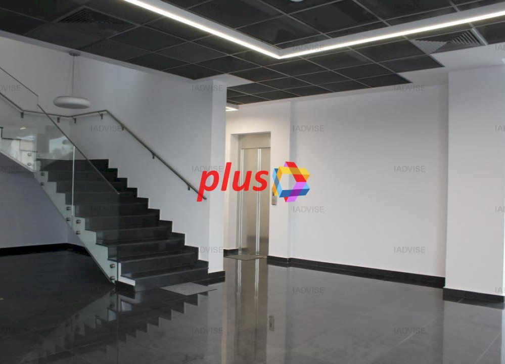 Showroom/birouri de închiriat Brasov- 60 mp cu ( utilități incluse in pret ) - Poză 2