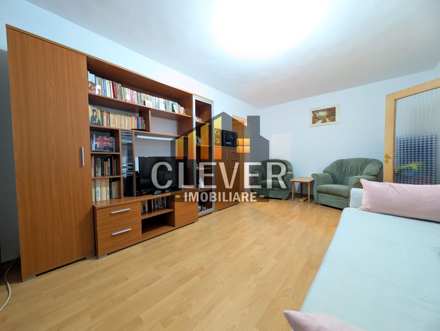 Apartament 2 camere Bd. Basarabia, etaj 5, mobilat și utilat complet - Poză 1