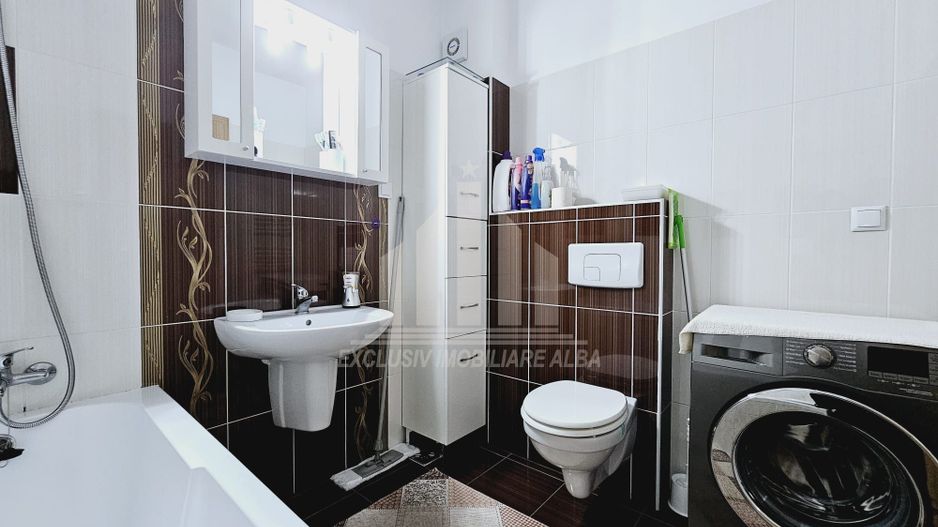 Apartament cu 2 camere decomandate, Cetate - Poză 8