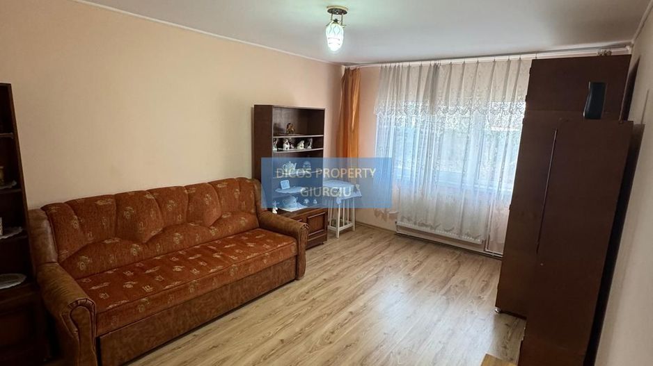 De Vânzare - Apartament 3 Camere, Strada Decebal - Poză 17