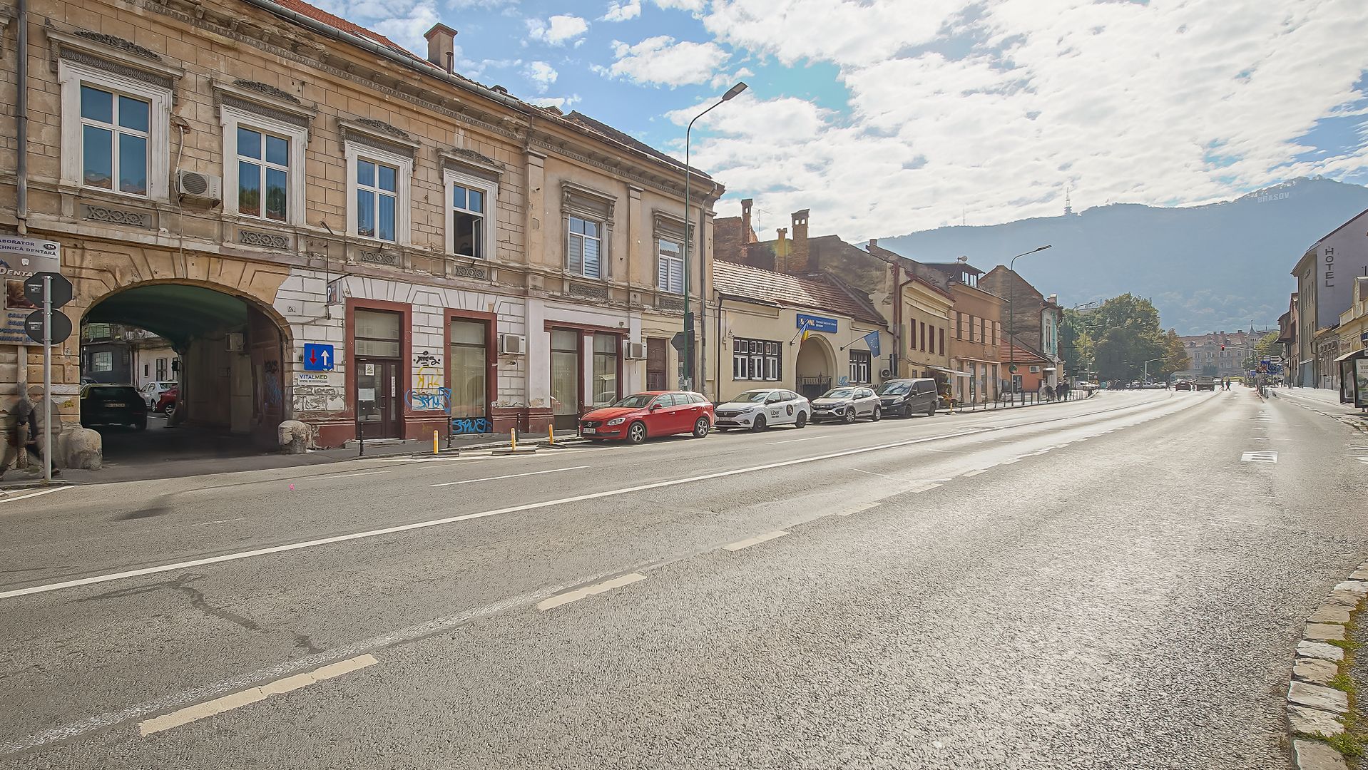 Spațiu, caracter și parcare rezervată, la doi pași de Centrul Istoric - Poză 8