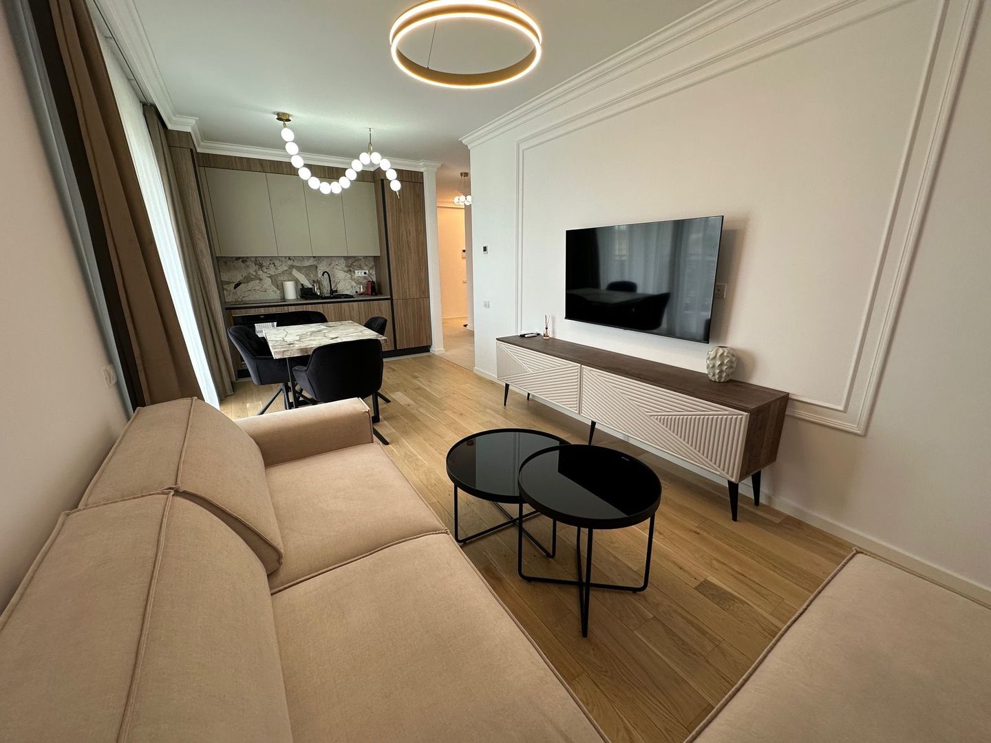 Apartament 3 camere de inchiriat - Poză 2